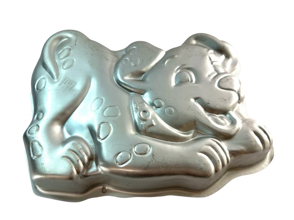 Vintage 1996 Wilton Disney 101 Dalmatians Puppy Cake Pan 2105-7350 Aluminum